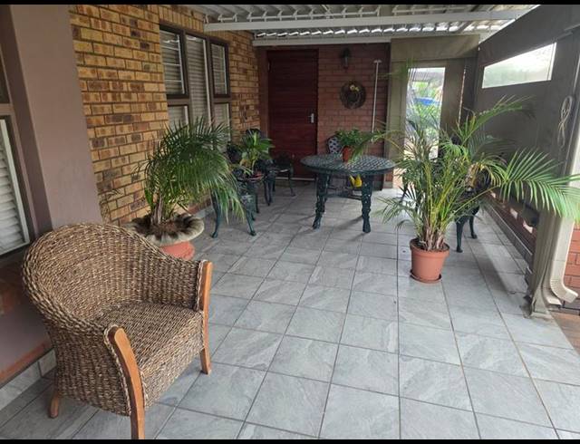 3 BEDROOM HOUSE FOR SALE IN MONTANA TUINE